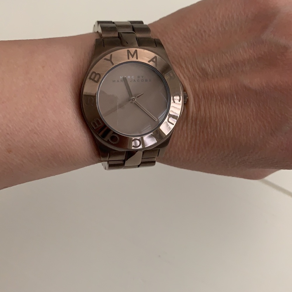 Marc Jacobs Watch - Picture 4 of 5